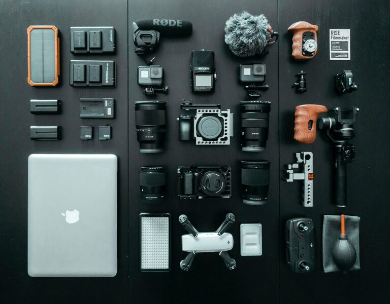 produits_informatiques high techs scaled